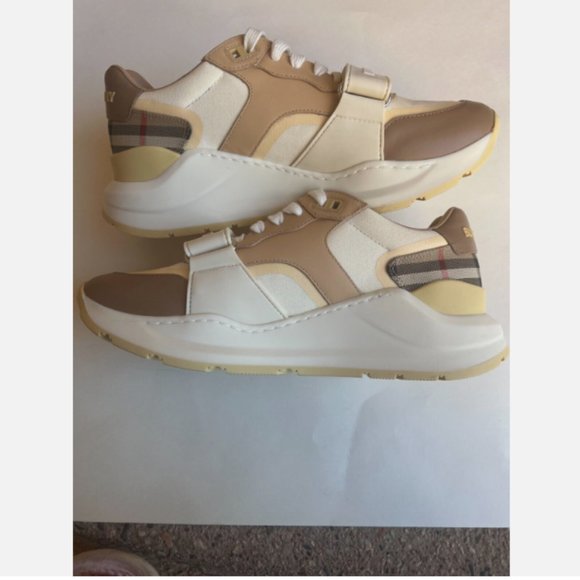 BURBERRY RAMSEY VANILLA CHECK LEATHER WOMENS LOW TOP SNEAKER 39.5 IT/ 9.5 US - Picture 6 of 10